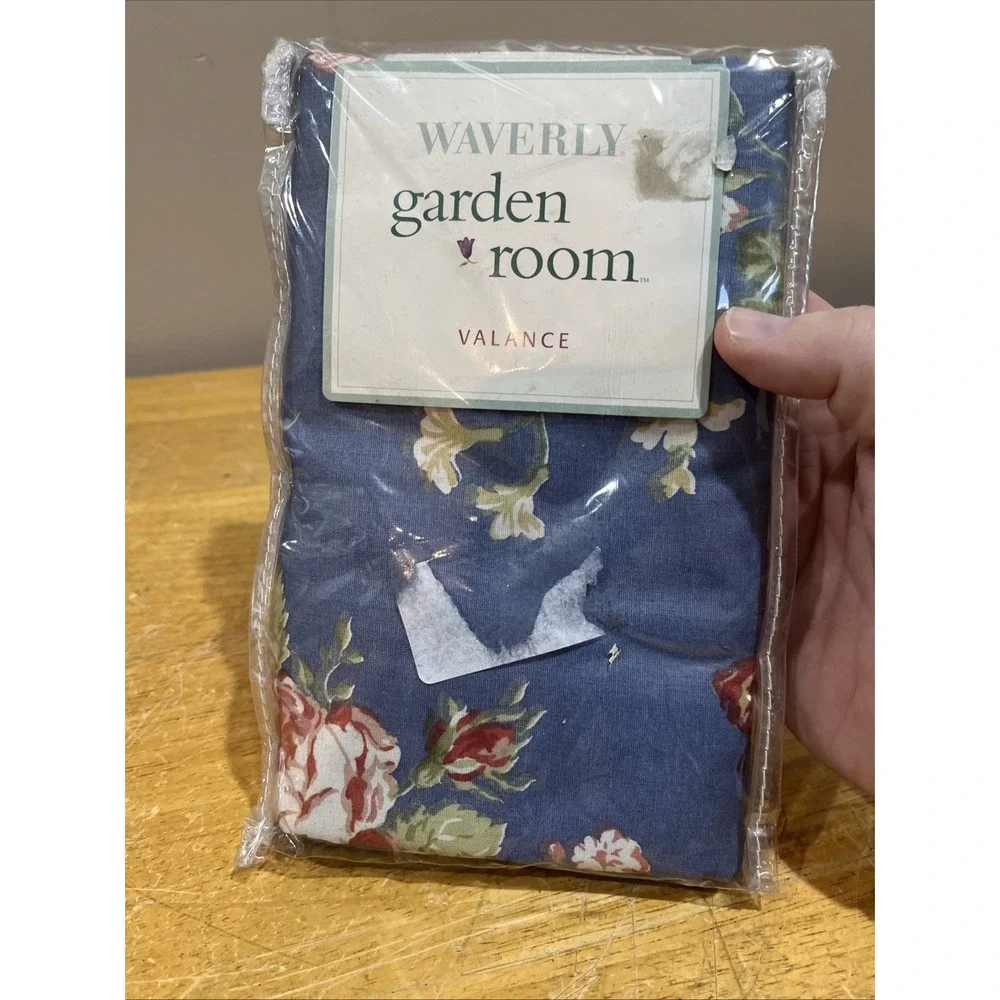 Waverly Garden Room Valance‎ NOS Blue Collection 84